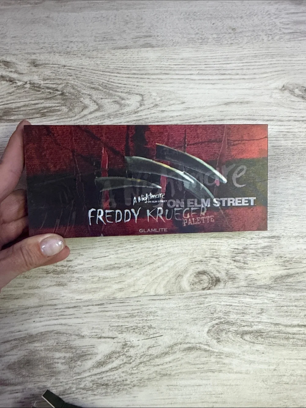 Glamlite Friday the 13th Camp Crystal Lake Eyeshadow Palette - Red